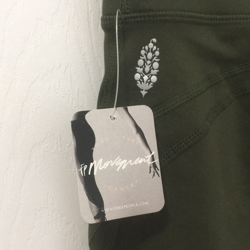 NWT FP MOVEMENT BIKER SHORTS - Picture 5 of 6